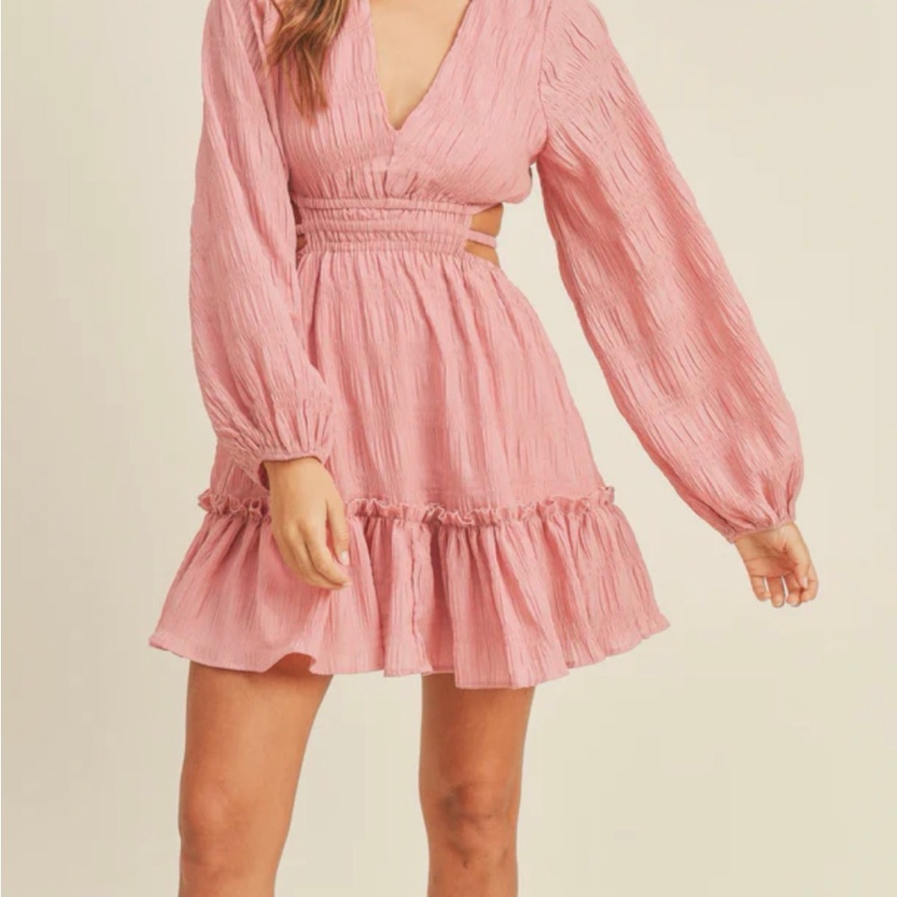 Mable Simiz Cut Out Waist Crinkled Mini Dress Women’s Medium Rose Pink